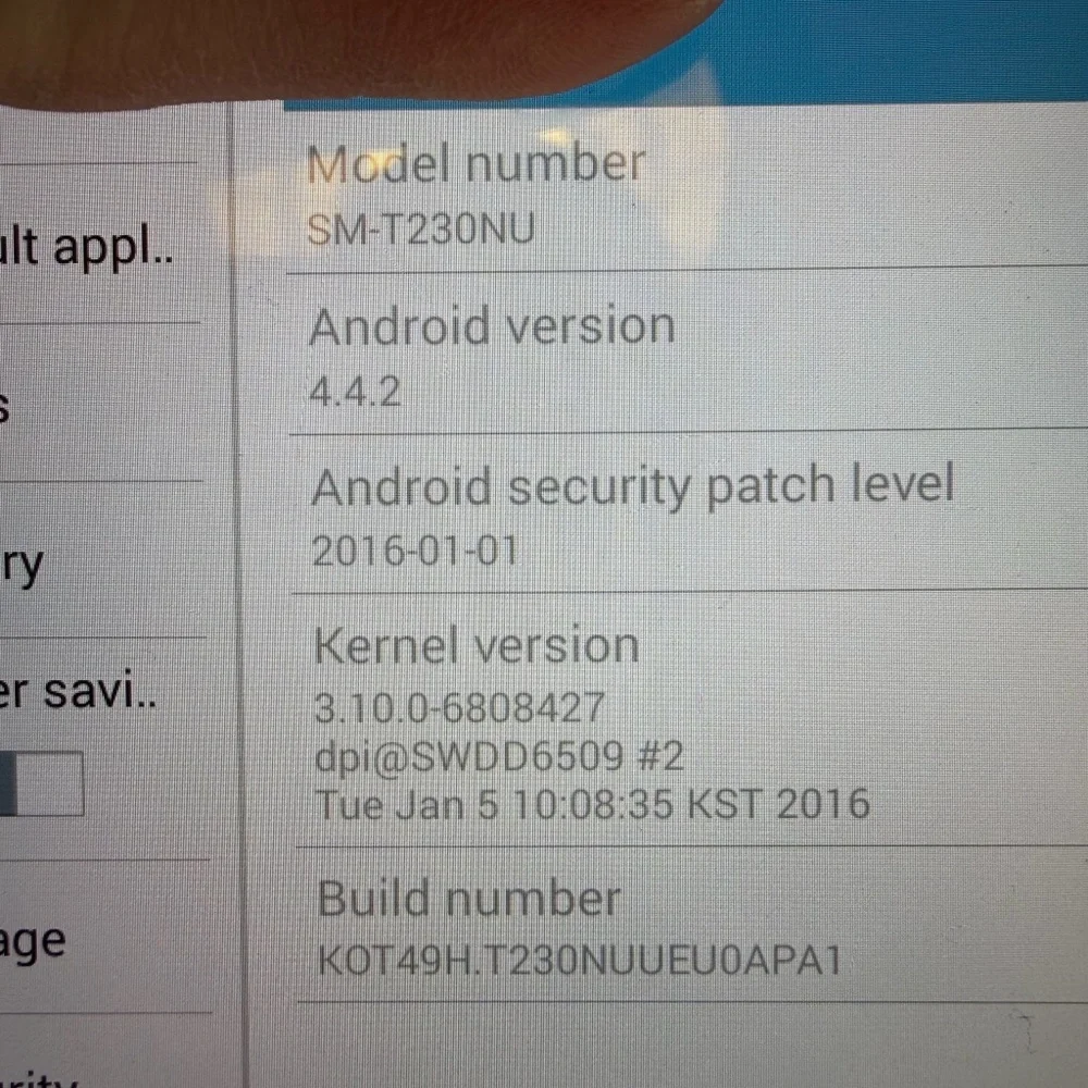 Samsung White Tablet